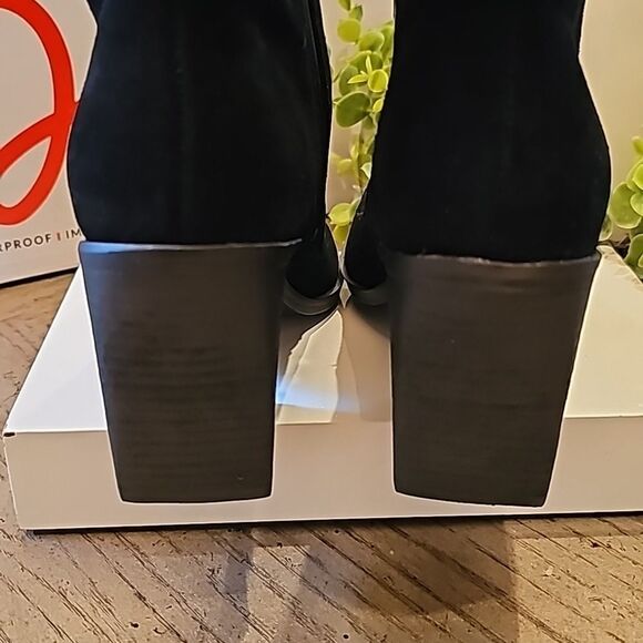 Black waterproof suede ankle boot size 8 NWT Blondo - Picture 8 of 13